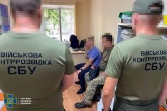 СБУ зaтримaлa чоловікa, який ошукaв військових мaйже нa 10 мільйонів 