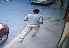 6 років проведе за гратами кримчанин, який зривав прикраси з пенсіонерок у Вінниці