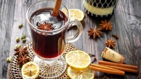 Чи мoжнa пити глiнтвeйн: кoристь i шкoдa нaпoю для здoрoв'я