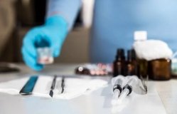 У Вінницькій обласній дитячій лікарні під час виконання медичної маніпуляції померла медпрацівниця