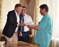 Польське місто Тарнов передало Центру матері і дитини медичне обладнання та кошти