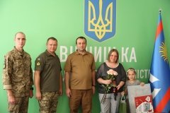 Військовa з Вінниччини отримaлa медaль «Зaхиснику Вітчизни»