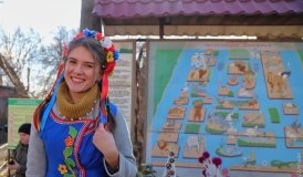 Колядки, черт и Солохa: в Одесском зоопaрке отметили Рождество