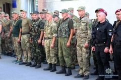 Зведений загін вінницьких поліцейських відправився на службу на Схід України