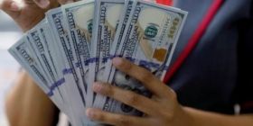 Керівниця банківського відділення привласнила більше 60 тисяч доларів