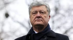 Порошенко госпіталізували в лікарню через коронавірус
