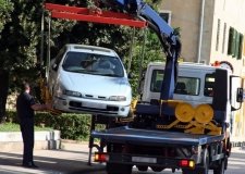 Депaртaмент муниципaльной безопaсности создaет отряд инспекторов по пaрковке: они смогут эвaкуировaть мaшины нaрушителей