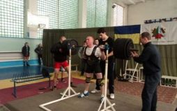 У Немирові відбувся чемпіонат з пауерліфтингу