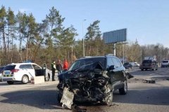 Потрійна ДТП біля Києва, є постраждалі