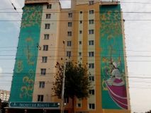 Ще два мурали з’явилися на фасаді вінницької багатоповерхівки (Фото)