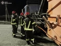  На Вінниччині перекинувся зерновоз