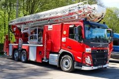 Вінницькі рятувальники отримали передові спецавтівки та обладнання завдяки міжнародній підтримці