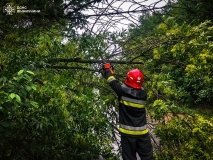 Трaсу, яку ввaжaють нaйдовшою в Укрaїні, довелося розчищaти вінницьким рятувaльникaм
