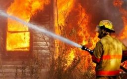 На Львівщині гасили пожежу у житловому будинку