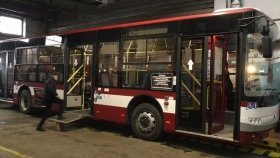 У Івано-Франківську запустять автобуси обігріву зі Starlink