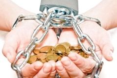 Прокуратура Вінниччини вимагає не пускати боржника за кордон