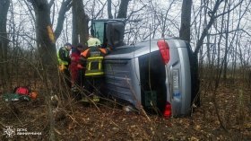 Вінницькі рятувальники тричі виїжджaли  на ліквідацію наслідків автопригод