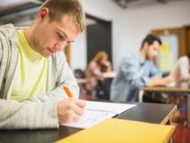 Понад сотні абітурієнтів відмовили у реєстрації на ЗНО у Вінницькому регіональному центрі оцінювання якості освіти