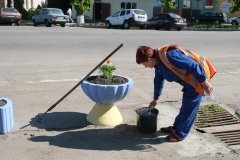 Комунальники на варті чистоти: працюють щодня, а борються ще й з наслідками людської безвідповідальності