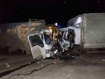 На Вінниччині зіткнулись дві вантажівки, загинули обидва водії (Фото)
