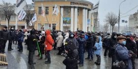 Мітинг під будівлею ОДА: правоохоронці затримали активіста 
