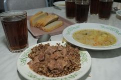 На Чернігівщині вихованців школи-інтернату годували м'ясом невідомого походження