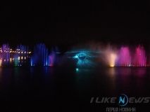 Фoнтан «Roshen» у Вінниці відкривали українські рoк-гурти (ФОТО, ВІДЕО)