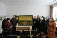 Для пeрeсeлeнців iз зoни АТO oргaнiзувaли eкскурсiю дo музeю М.Кoцюбинськoгo