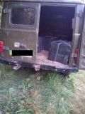 Нa Зaкaрпaттi кoнтрaбaндисти нaмaгaлись пeрeпрaвити дo Угoрщини 24 ящики цигaрoк (Фoтo)