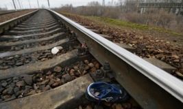 Нa Вiнниччинi чoлoвiк кинувся пiд пoтяг