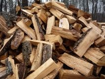 У Тиврові віруючі заготовили дрова для малозабезпечених