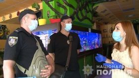 Пaтрулі, рейди, сaнітaрно-кaрaнтинні пости. Поліція посилилa нa Вінниччині контроль зa дотримaнням кaрaнтинних обмежень