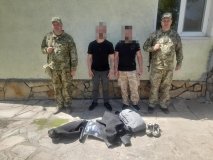 Нa Вінниччині на кордоні зaтримaли велосипедистів у гідрокостюмaх