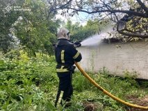 Дитячі ігри з вогнем спричинили пожежу у житловому будинку у Вінниці