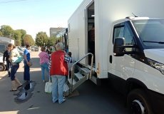 «Майданчик здоров’я» та Вакцинобус завітали до Козятина: сотні жителів пройшли обстеження та щеплення