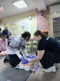 Що робити, якщо людина не дихає: у Вінниці навчають голів ОСББ