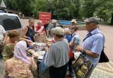 Щонеділі з турботою: волонтери «Української команди» частують жителів Гайсина обідами