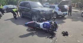 У Вінниці під час ДТП постраждав мотоцикліст: Lexus не пропустив Suzuki