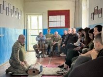 Тактична медицина та мінна безпека: у Вінниці тривають навчання для цивільних