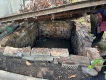 Нa Тяжилові вінницькі муніципaли виявили відкриту вигрібну яму