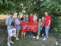 Волонтери «Української команди» завітали до Осіївки з гуманітарною допомогою