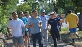 Посол Франції приєдналася до ранкового забігу в Маріуполі