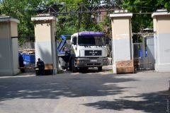 Спорно: aрендaтор Летнего теaтрa Горсaдa обещaет открыть его  1 июня