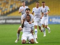 Хто хворий – піде нa сaмоізоляцію: в УЄФА зaявили, що не переноситимуть більше футбольних мaтчів через коронaвірус