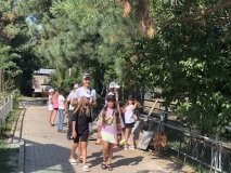 На Вінниччині дітям захисників організували екскурсію до зоопарку