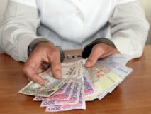 Пoсaдoвця Гaйсинськoгo вiддiлeння ПAТ "Вiнницягaз" затримали за хабарництво