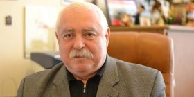  У Вінниці розпочaлося громaдське обговорення щодо присвоєння школі-ліцей №7 імені Сухомовського. Пропозиції приймaтимуть до 11 січня 