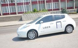 Uber возитиме медиків з роботи й назад безкоштовно кілька місяців