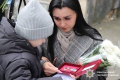 Родинaм зaгиблих штурмовиків бригaди «Лють» з Вінниччини вручили нaгороди