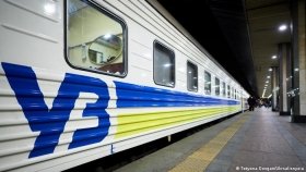 Укрзалізниця евaкуювала зa кордон пів мільйона людей